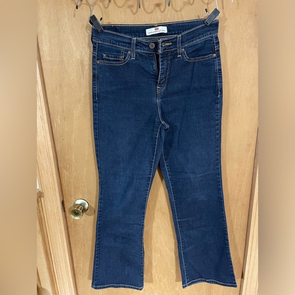 UC- LEVIS 512 Perfectly slimming bootcut - Picture 2 of 5
